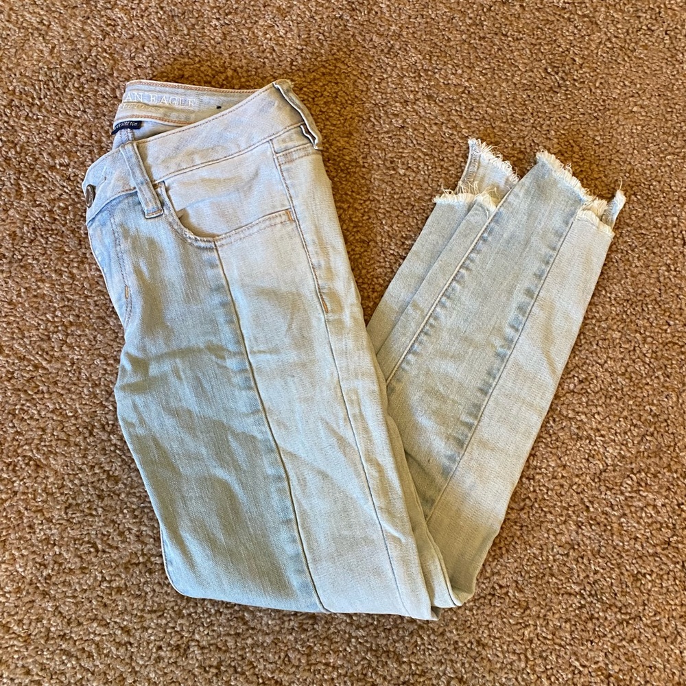 AE low rise two tone jeans